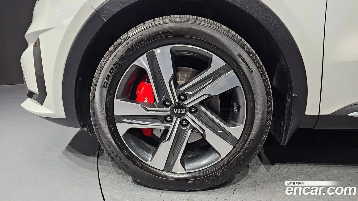 Kia Sorento — фото 5