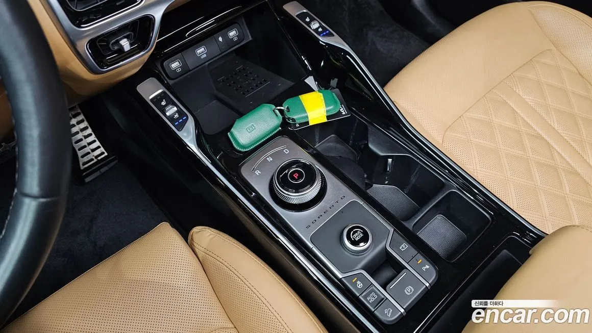 Kia Sorento — фото 7
