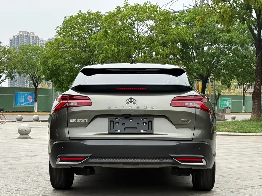 Citroen C5 X 2022 из CN, фото 6