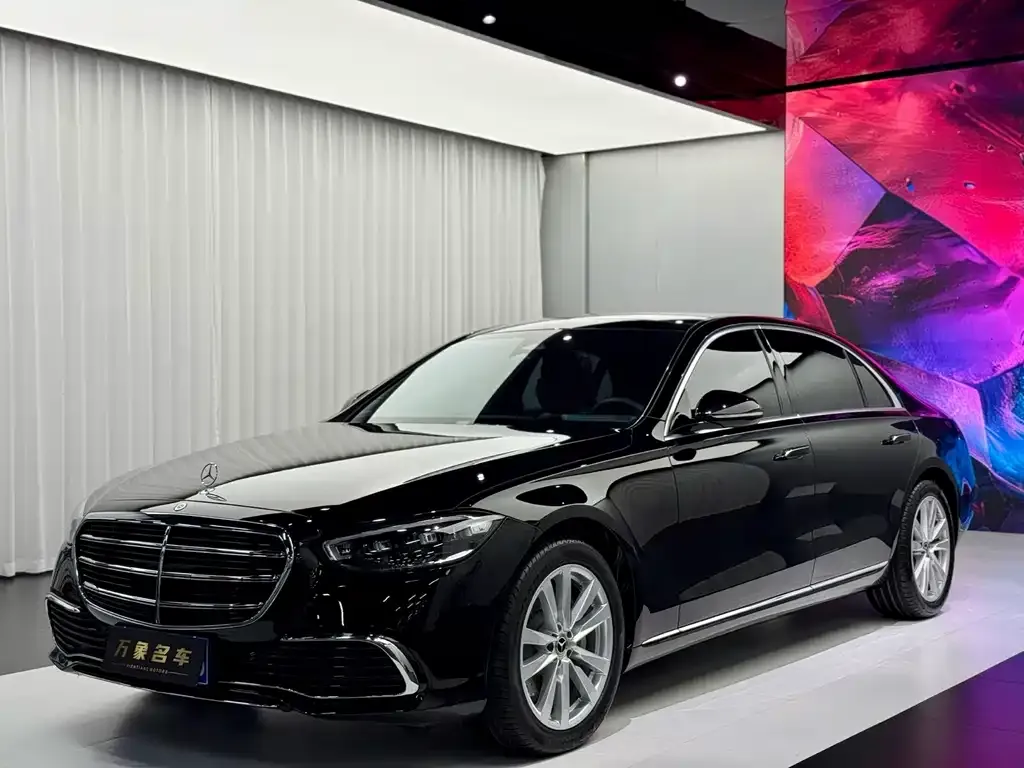 Mercedes-Benz S-Class — фото 1