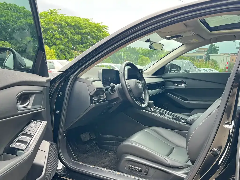 Honda Inspire 2024 из CN, фото 3