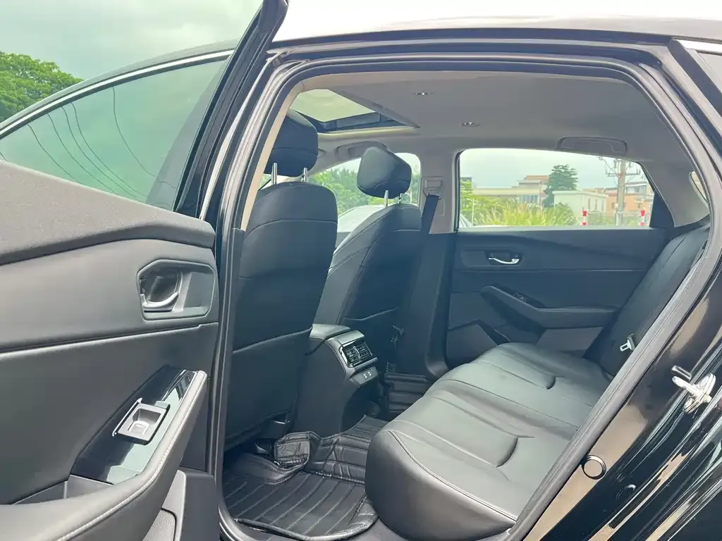 Honda Inspire 2024 из CN, фото 7