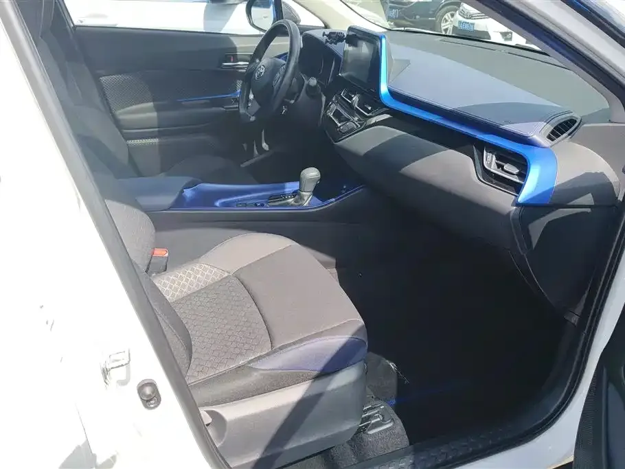 Toyota C-HR 2021 из CN, фото 4