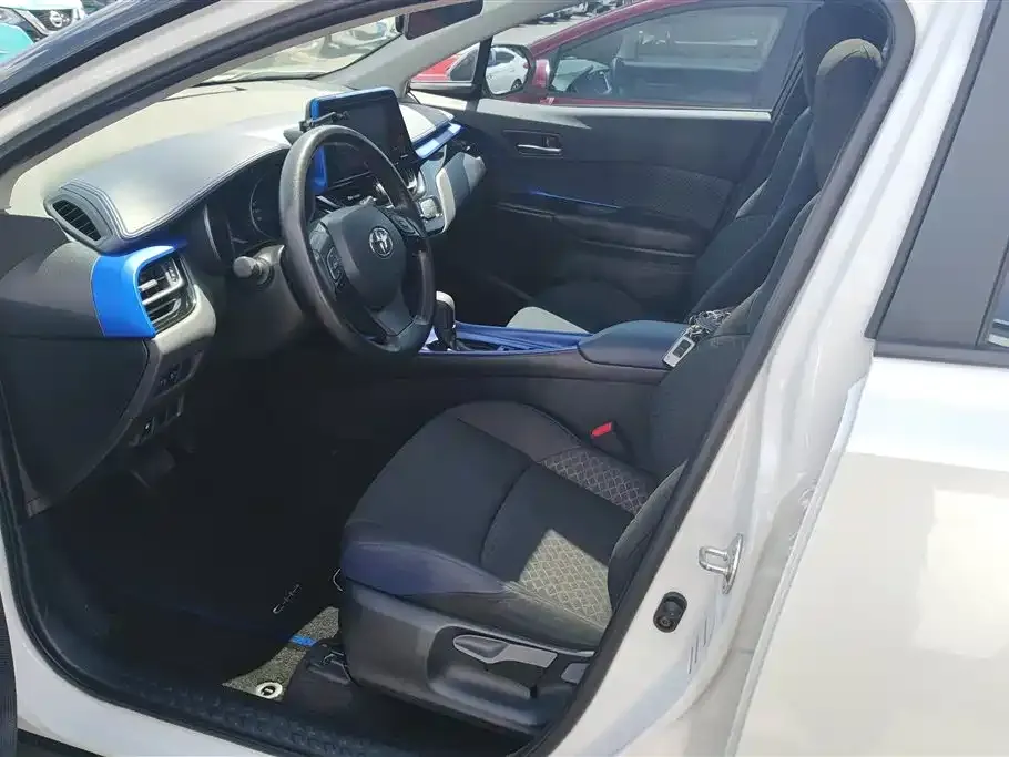 Toyota C-HR 2021 из CN, фото 10