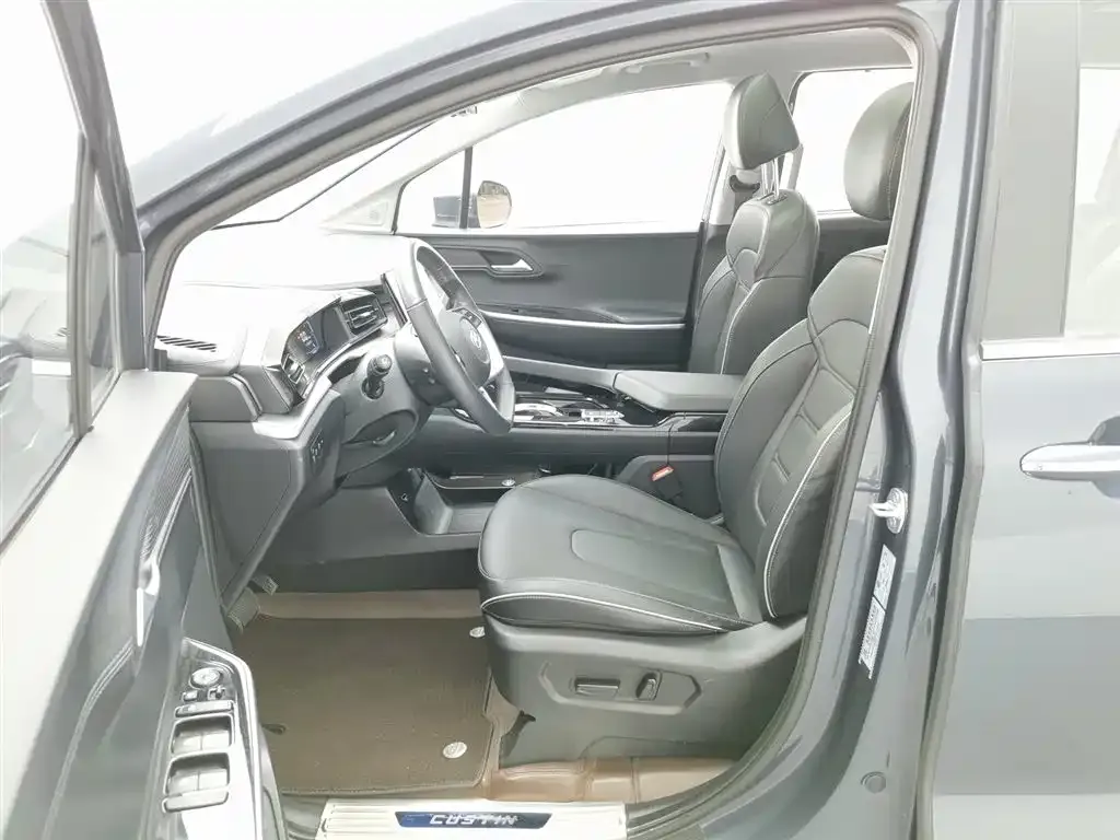Hyundai Custo — фото 4