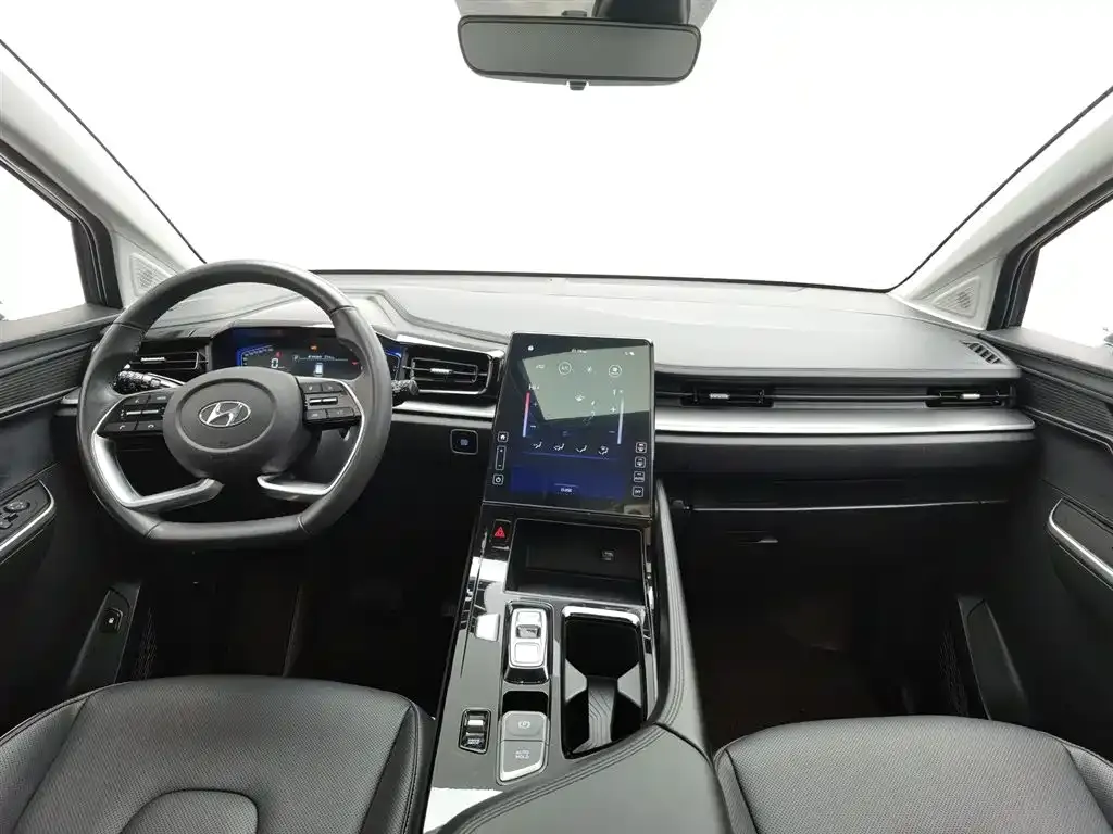 Hyundai Custo — фото 8