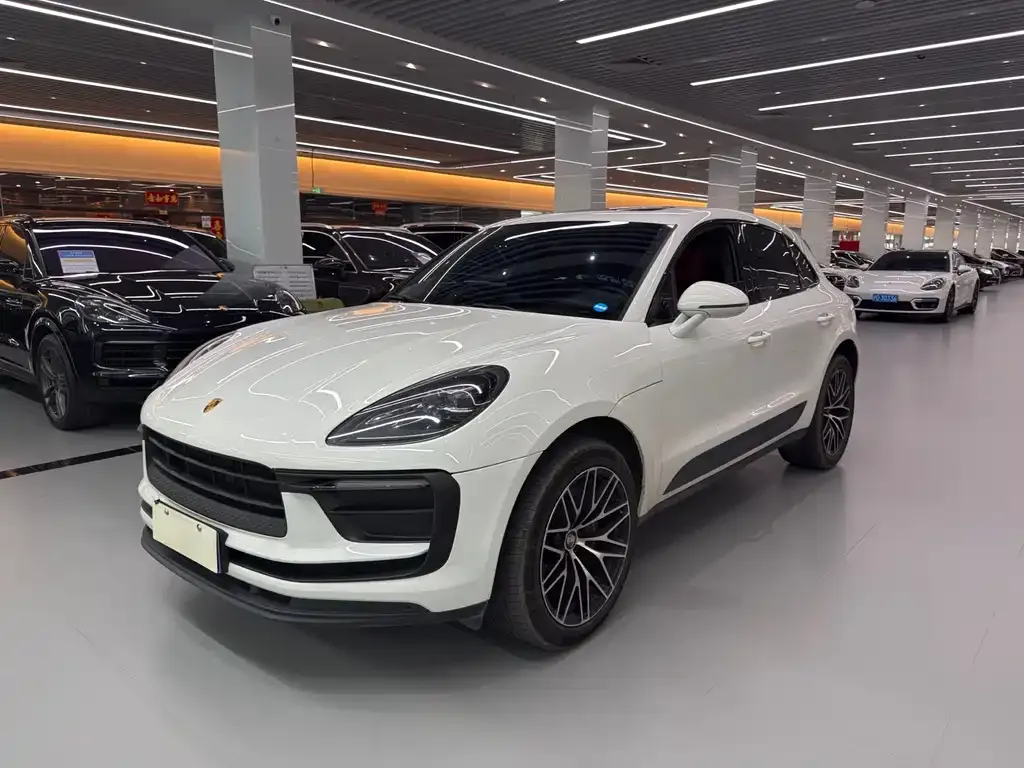 Porsche Macan — фото 1
