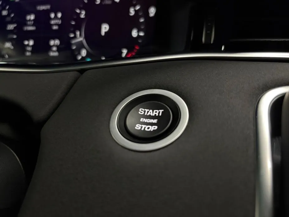 Land Rover Range Rover Evoque 2021 из KR, фото 4