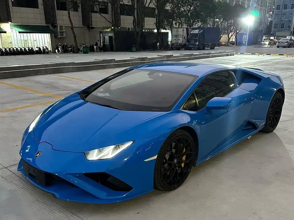 Lamborghini Huracan — фото 1