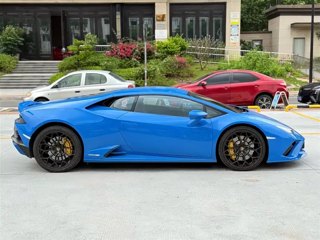 Lamborghini Huracan — фото 10