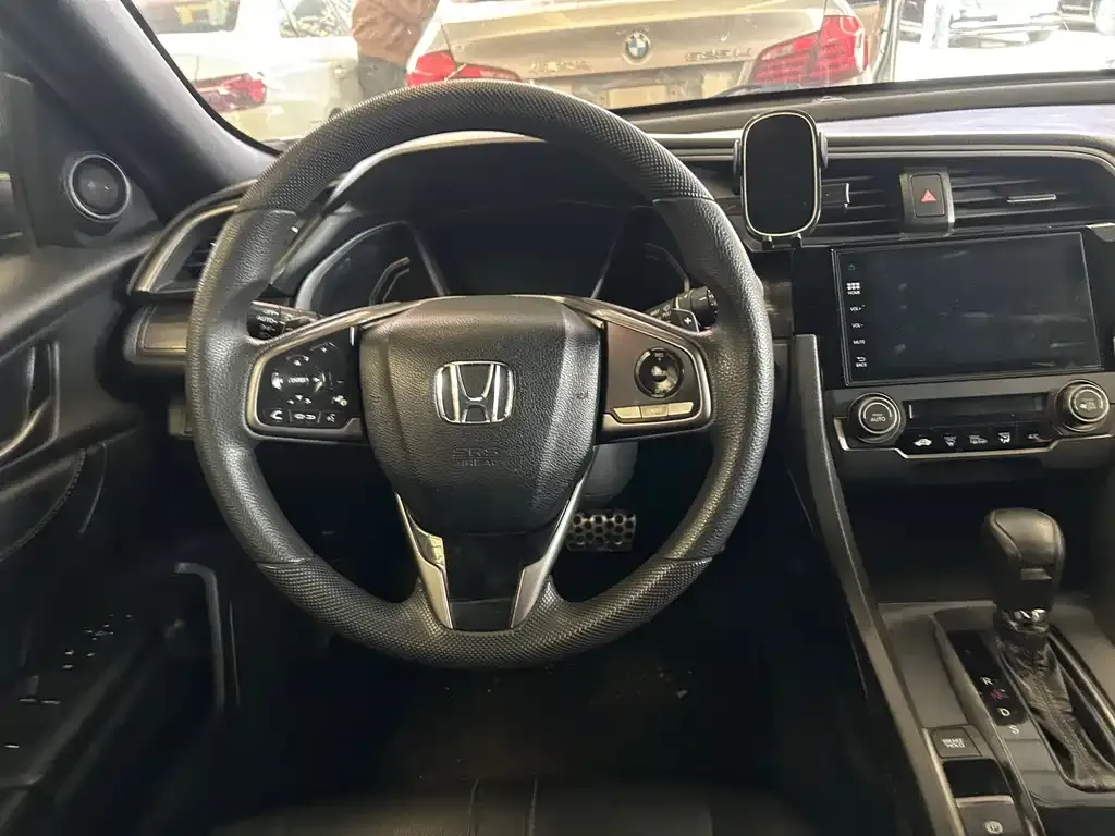 Honda Civic — фото 10