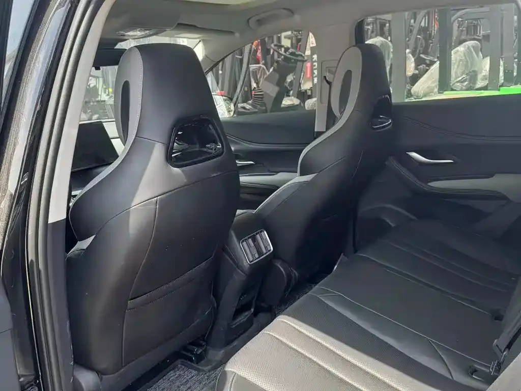 BYD Seal 05 DM-i — фото 2