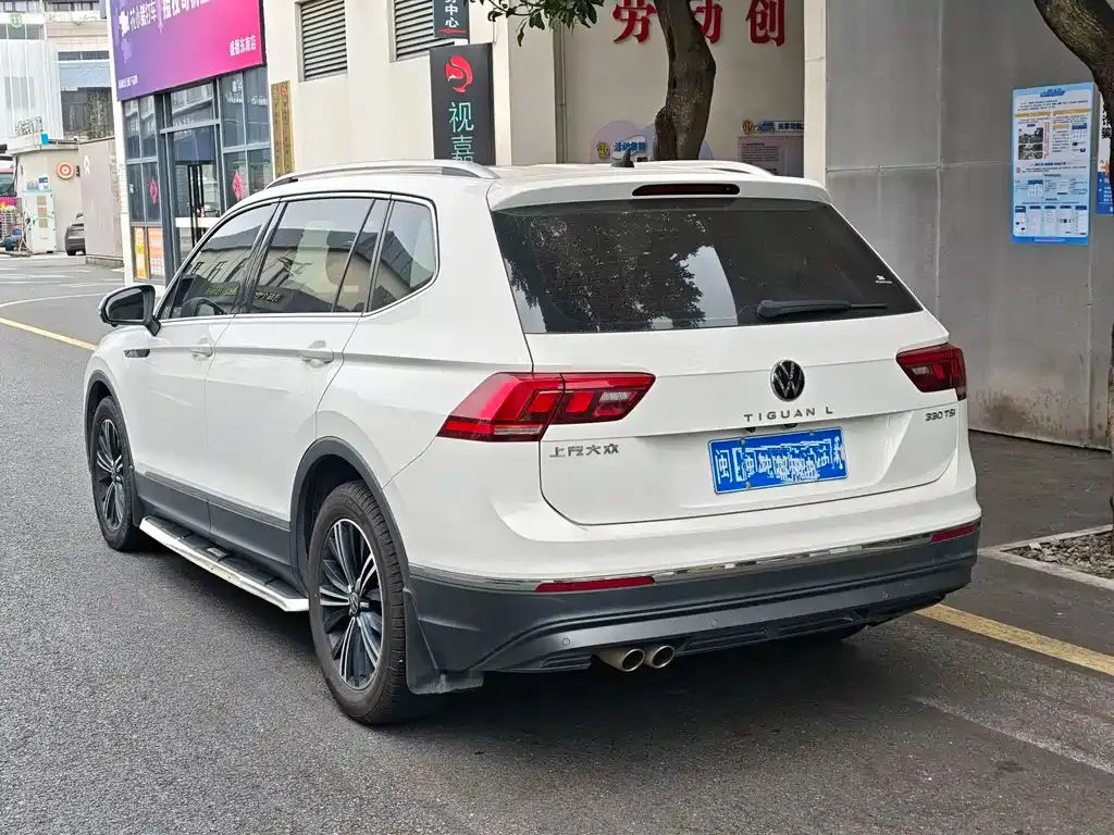 Volkswagen Tiguan L — фото 7