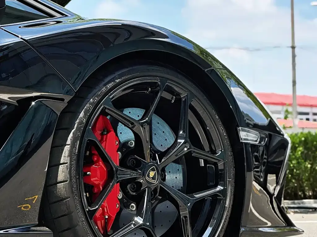 Lamborghini Revuelto 2025 из CN, фото 3