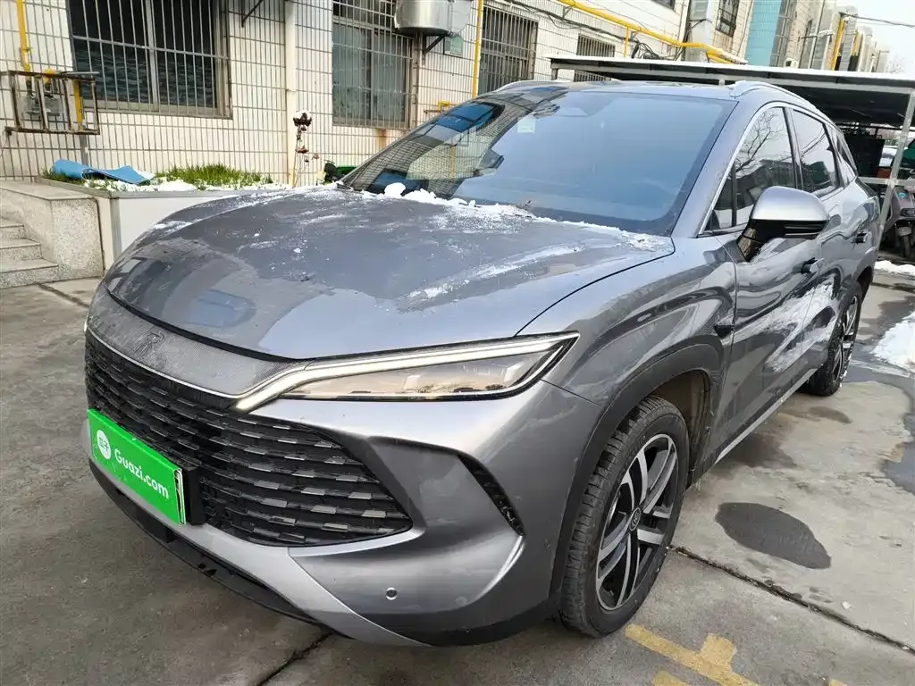 BYD L DM-i — фото 1