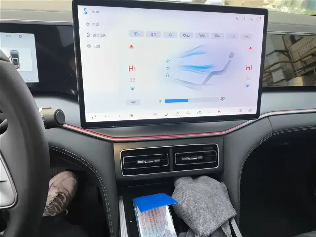 BYD L DM-i — фото 2