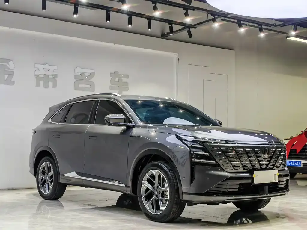 Changan CS75PLUS — фото 8