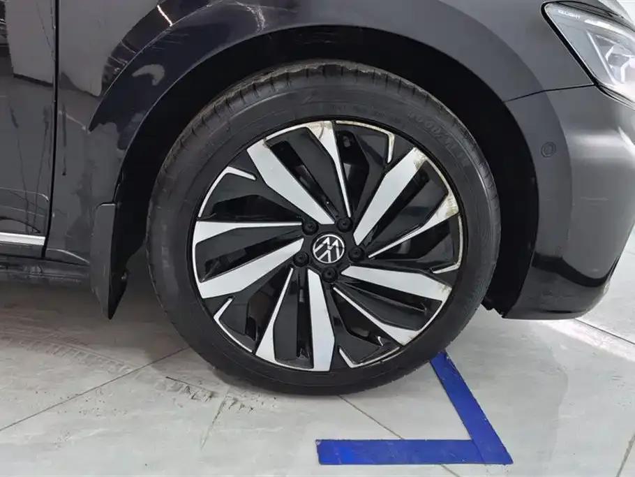 Volkswagen Passat — фото 5