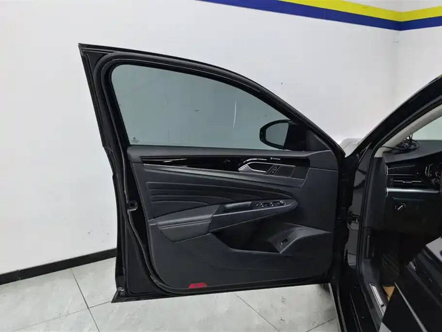 Volkswagen Passat — фото 3