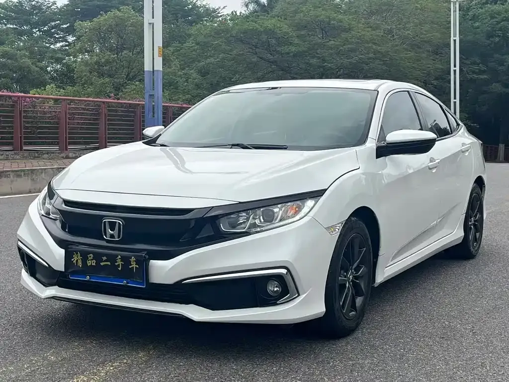 Honda Civic — фото 1