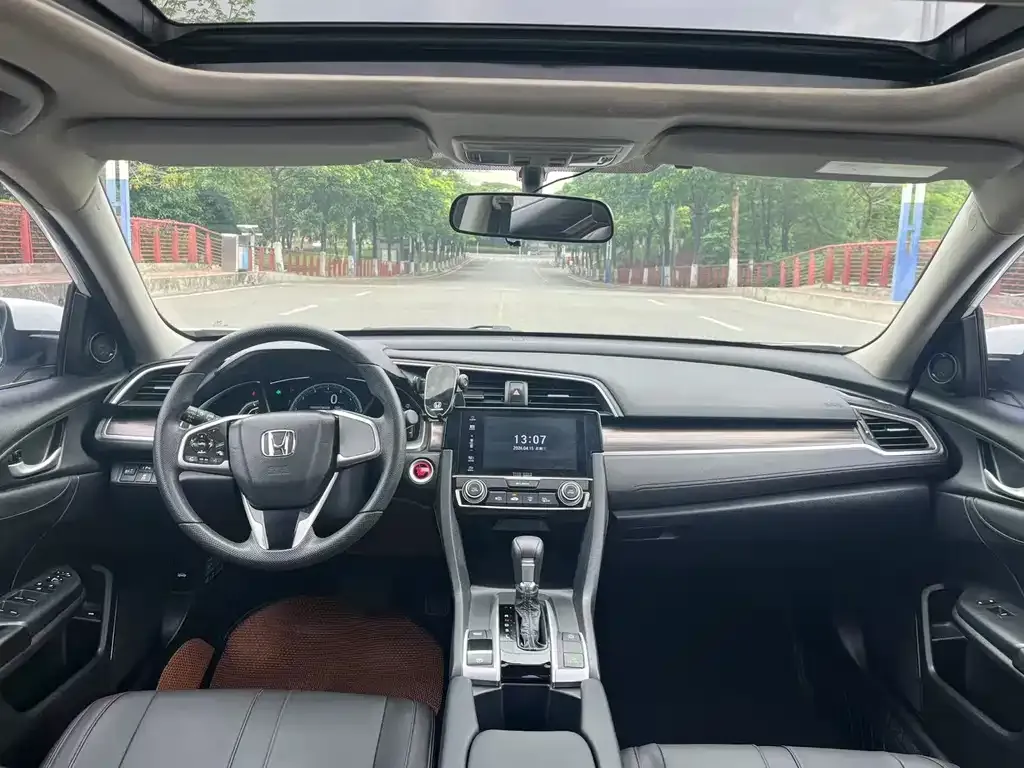 Honda Civic — фото 4