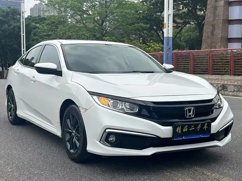 Honda Civic — фото 7