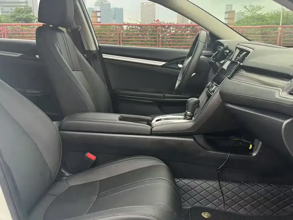 Honda Civic — фото 2