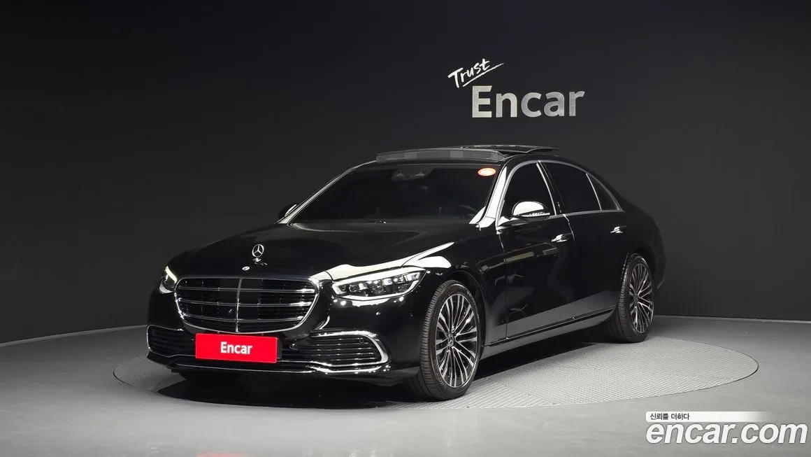 Mercedes-Benz S-Class — фото 1