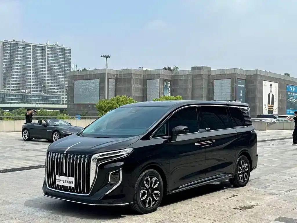 Hongqi HQ9 2024 из CN, фото 1