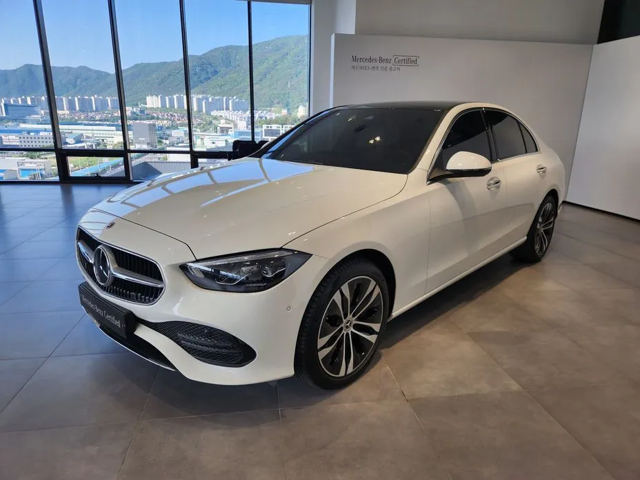 Mercedes-Benz C-Class — фото 1