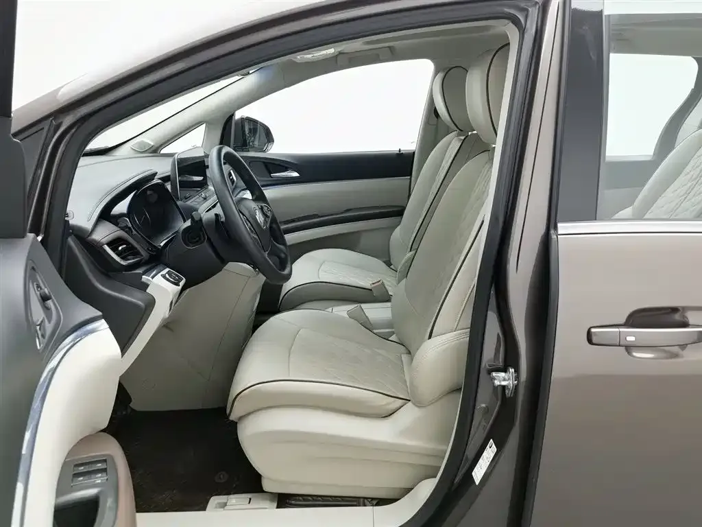 Buick GL8 2023 из CN, фото 6