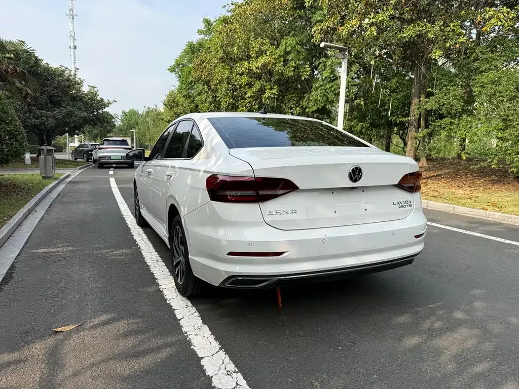 Volkswagen Lavida 2022 из CN, фото 9