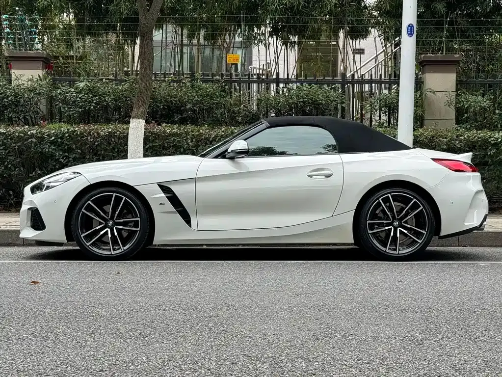 BMW Z4 — фото 5