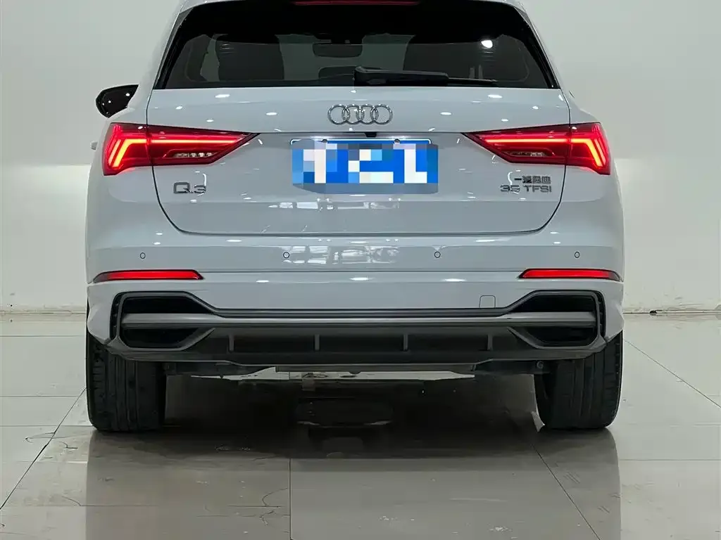 Audi Q3 — фото 6