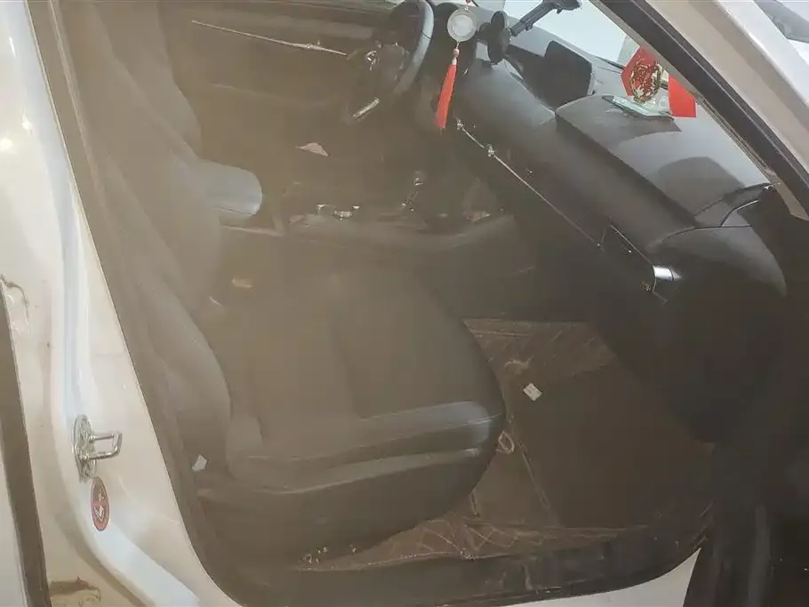 Mazda 3 Axela 2025 из CN, фото 3