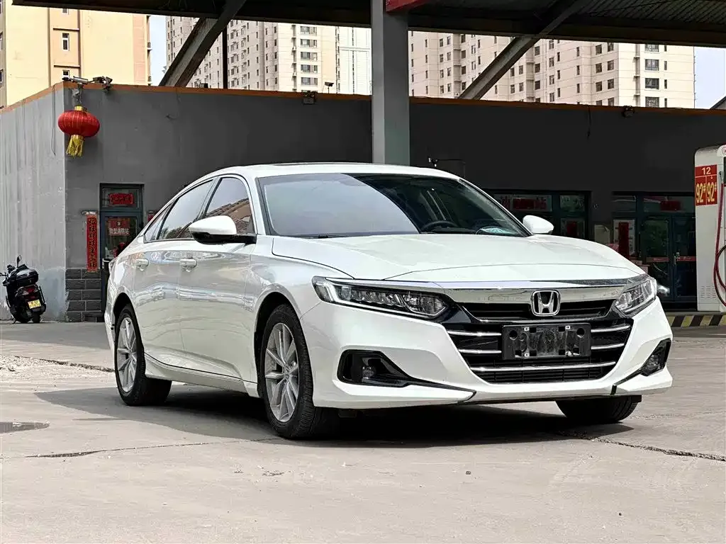Honda Accord — фото 9
