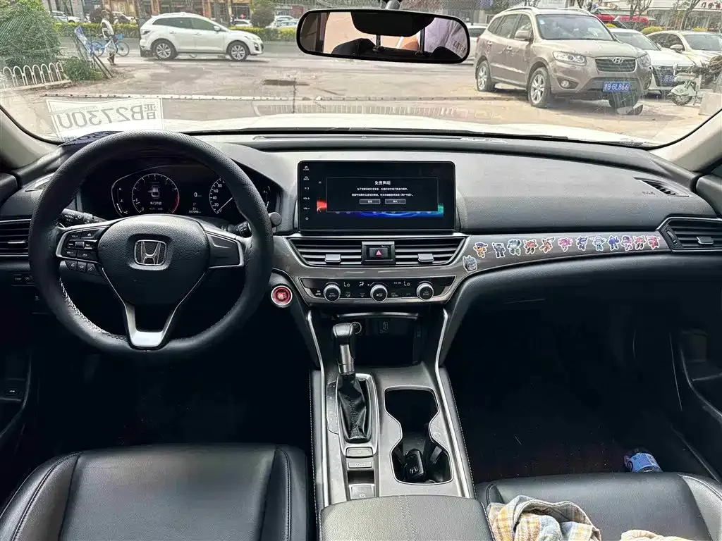 Honda Accord — фото 4