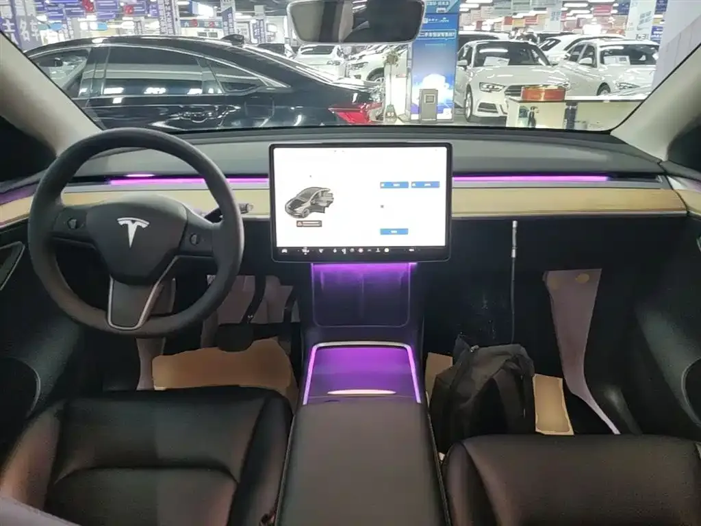 Tesla Model Y — фото 2