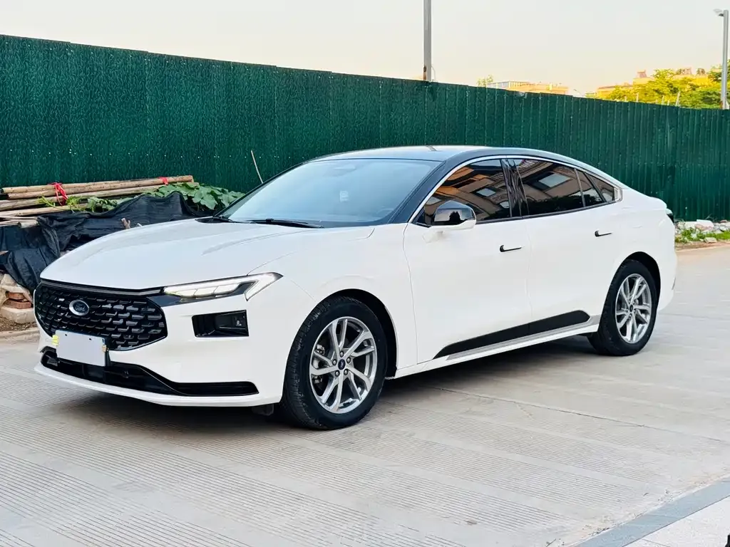 Ford Mondeo 2023 из CN, фото 1
