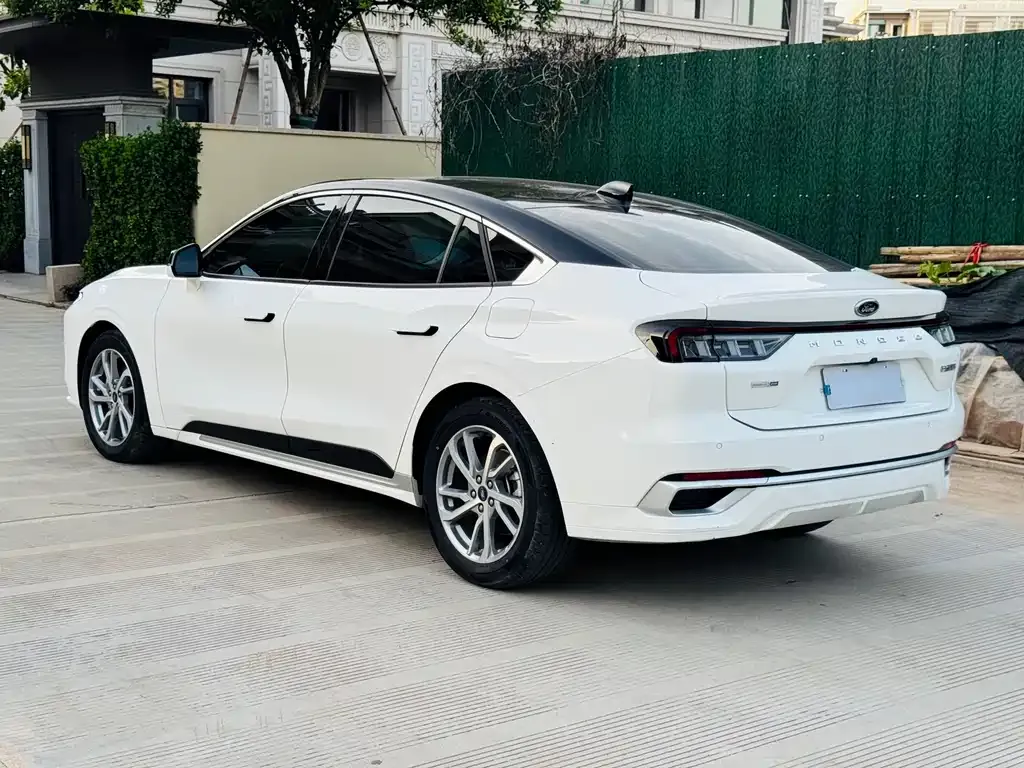 Ford Mondeo 2023 из CN, фото 3