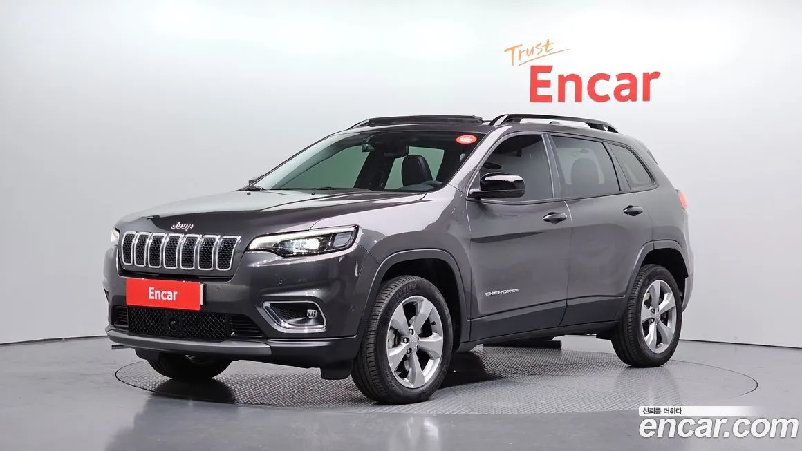 Jeep Cherokee — фото 1