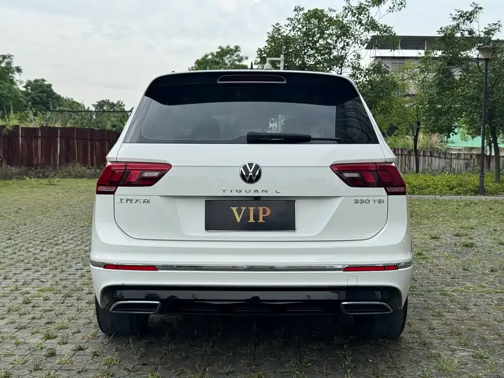 Volkswagen Tiguan L — фото 3