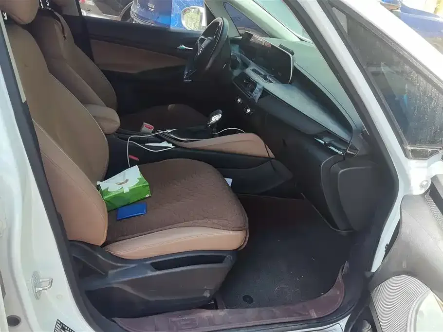 Buick GL6 2023 из CN, фото 3