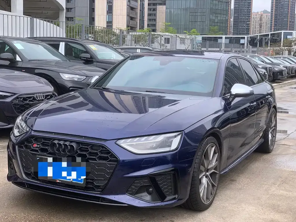 Audi S4