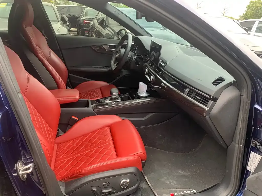 Audi S4 2023 из CN, фото 8