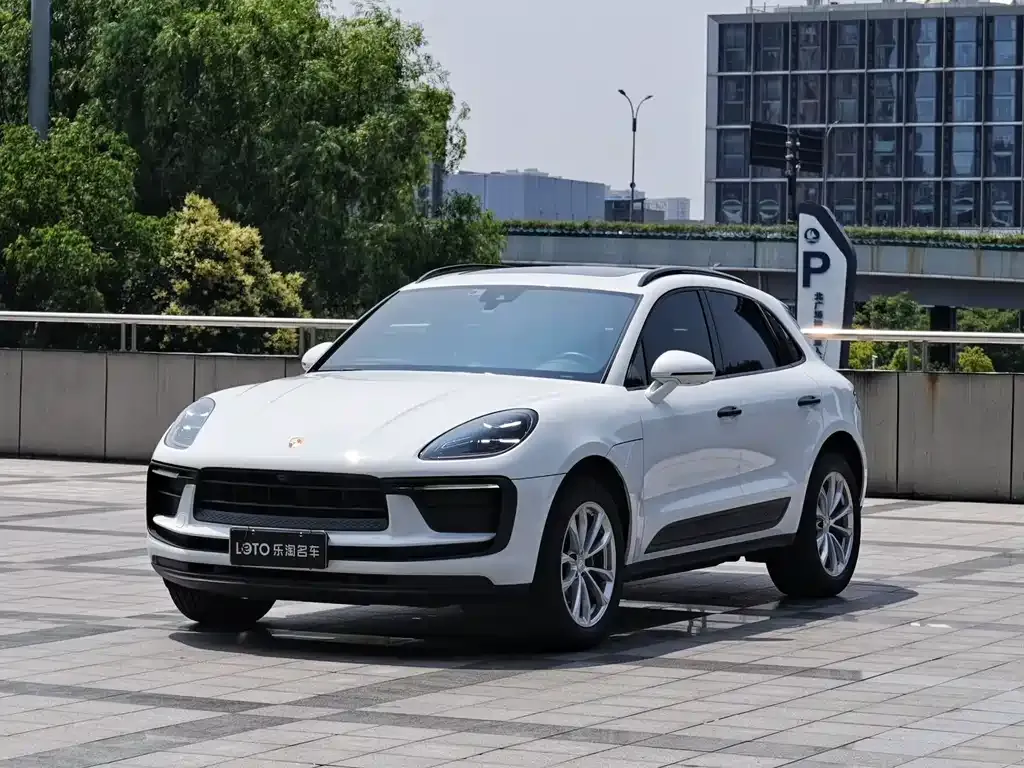 Porsche Macan — фото 1
