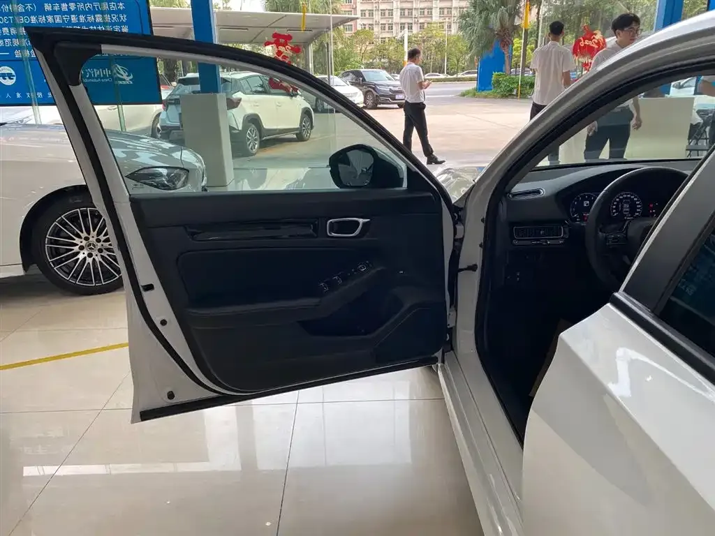 Honda Civic — фото 2