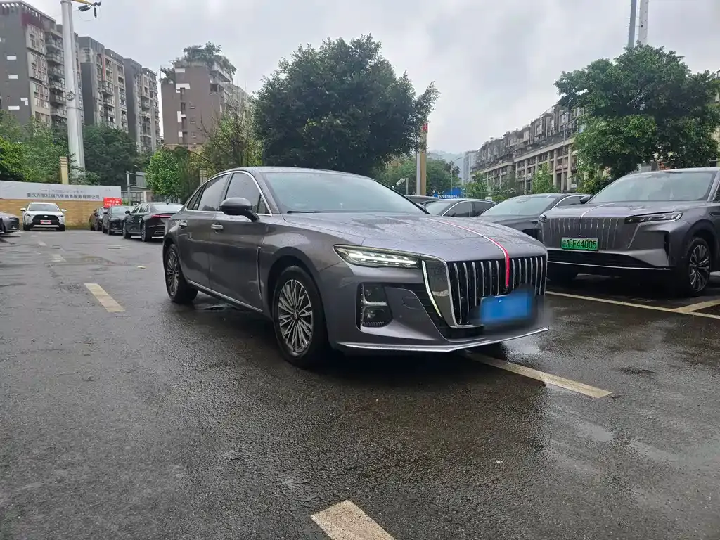 Hongqi H5 — фото 5