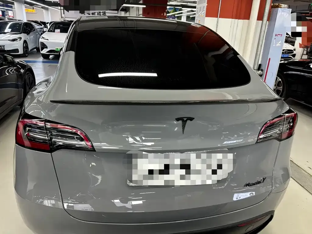 Tesla Model Y — фото 7