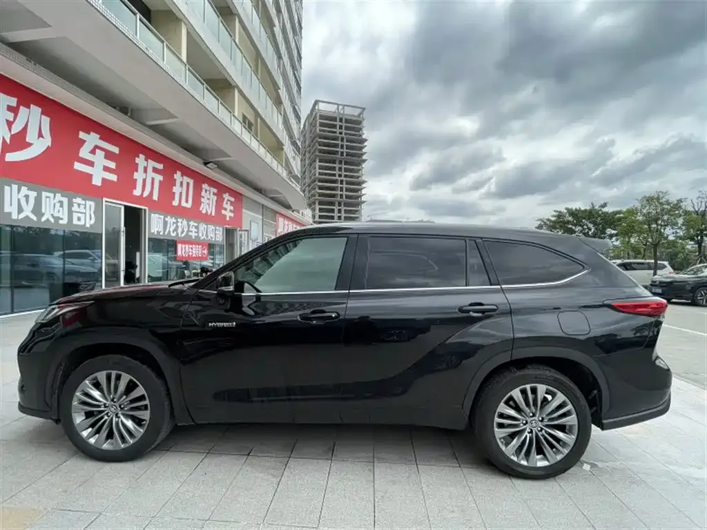 Toyota Highlander — фото 5